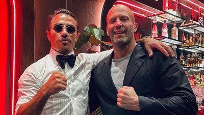 10 Pose Flamboyan Salt Bae Saat Foto Bareng Tokoh Terkenal Dunia