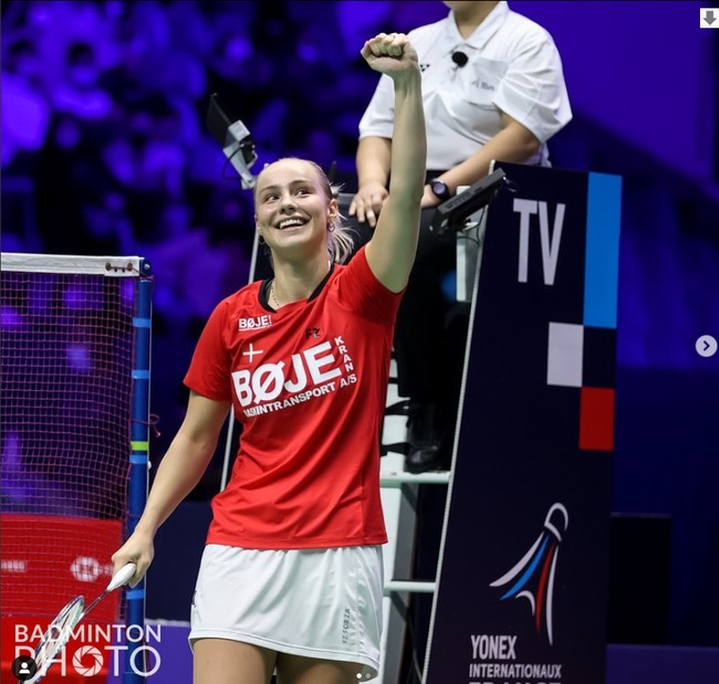 Turnamen Indonesia Masters tengah berlangsung di Bali. Ajang olahraga tersebut diikuti oleh para pemain badminton unggulan dari penjuru dunia, termasuk Alexandra Bøje. Foto: Instagram @alexandraboje