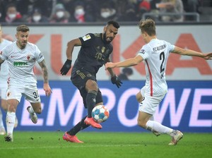 Augsburg Vs Bayern Munich: Die Roten Kalah 1-2