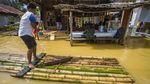 Sampah Hambat Aliran Sungai di Hulu Sungai Tengah