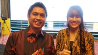 Bellaetrix juga sempat berfoto bersama Ketua Umum HIPMI Mardani H Maming.