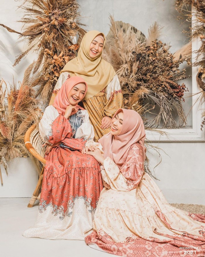 Cantiknya dr. Shindy Putri, Kakak Ria Ricis yang Doyan Ayam Penyet