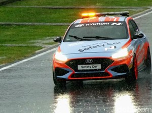 Gaharnya Mobil Kencang Hyundai yang Wara-wiri di WSBK Mandalika