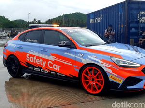 Mobil Safety Car Hyundai yang Kawal WSBK Mandalika, Bakal Dijual di RI?