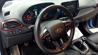 Interior Hyundai i30 Fastback N Foto: Ridwan Arifin