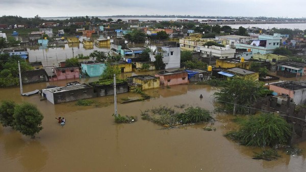 30 Orang Dikhawatirkan Tewas Atau Hilang Usai Banjir Bandang di India