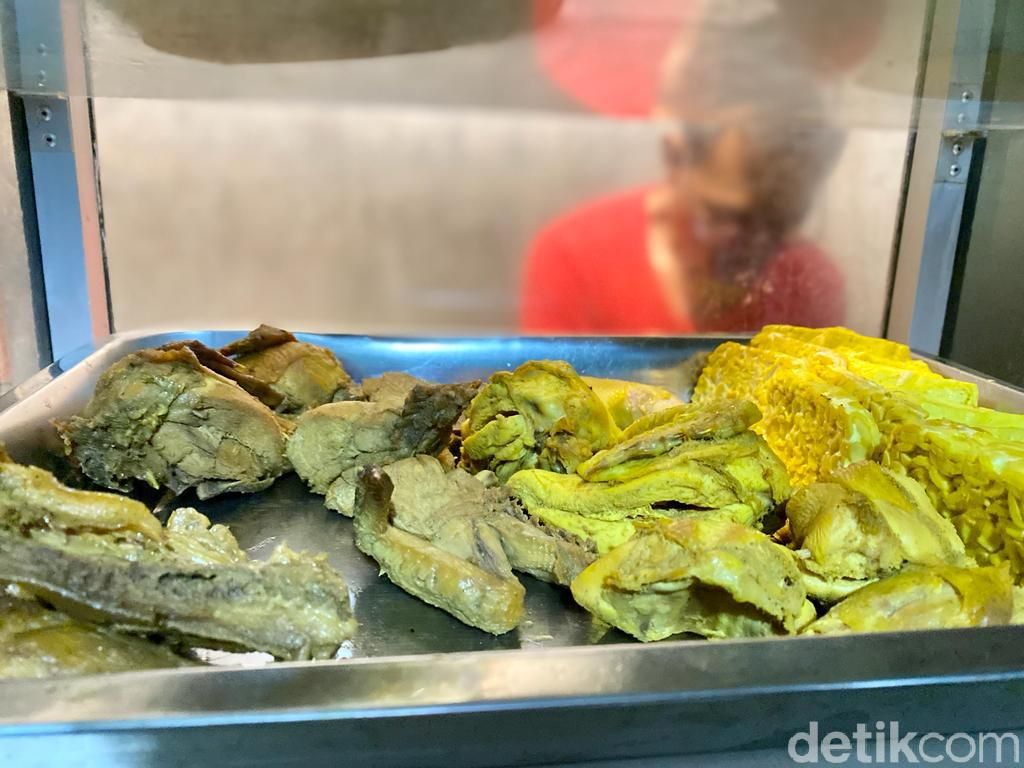Kisah Mantan Store Manager Jualan Ayam Bakar Madu Rp 10.000 untuk Hidupi Anak