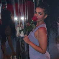 Rahaf Al-Qunun adalah influencer Arab Saudi yang jadi kontroversi karena kabur dari keluarganya. Rahaf ingin hidup bebas tanpa pengekangan keluarga, dan aturan berbasis Islam di negaranya. Foto: dok. Instagram