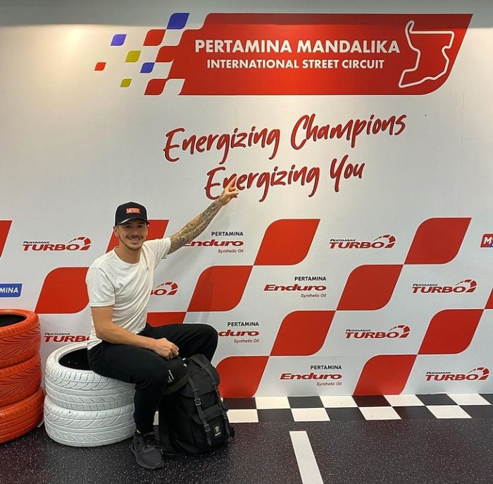 Redding Makan Nasi Mawut Berlaga di WSBK Mandalika 2021, Scott Redding Kepincut Mie Goreng Campur Nasi
