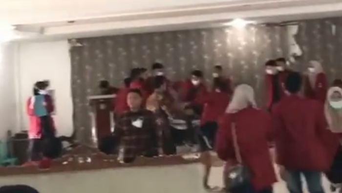 Screenshot video kericuhan pelantikan IMM di UMSU (dok. Istimewa)