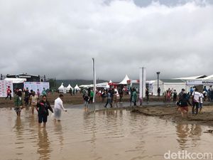 Hujan Deras, Beberapa Area Sirkuit Mandalika Tergenang!
