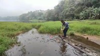 Selain panorama alamnya yang memesona, Telaga Ranjeng juga dikenal sebagai tempat wisata yang penuh dengan mitos. Telaga dengan luas 18,85 ha ini terdapat ikan yang sangat jinak, dan menjadi daya tarik bagi wisatawan. Meski jinak, tidak ada satu orang pun yang berani mengambilnya.
