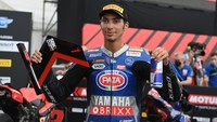 Toprak juga mencatatkan namanya menjadi new lap record di sirkuit Mandalika dengan catatan waktu 132.877 detik.  