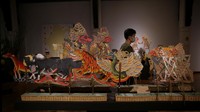 Karya wayang kulit dan wayang golek merupakan hasil kreasi padepokan Asep Sunarya. 