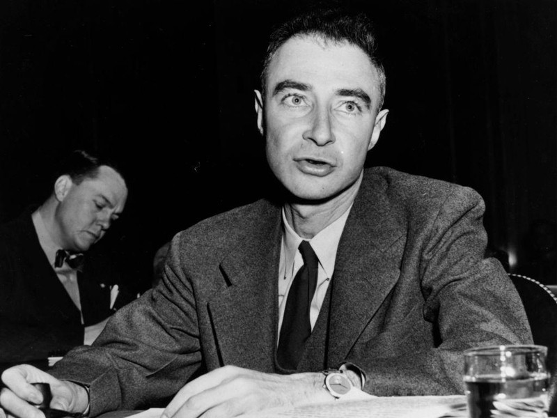 Beragam penemuan dikembangkan dengan tujuan awal untuk memudahkan kehidupan manusia. Namun, sejumlah penemu ini justru menyesali temuan mereka. Kenapa?