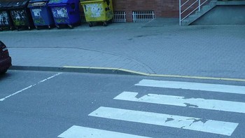 Wah, zebra cross dilahap Pac Man. Foto: Imgur