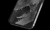 iPhone 13 Pro bergigi T-rex