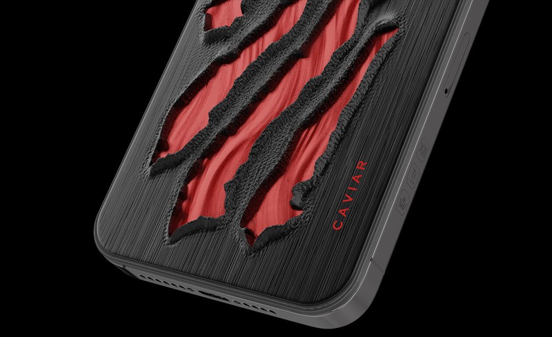 iPhone 13 Pro bergigi T-rex