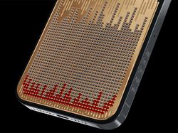 Sangar! iPhone 13 Pro untuk Sultan Ini Berhias Gigi T-rex