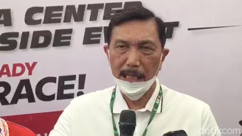 Luhut Binsar Pandjaitan Menteri Koordinator Bidang Kemaritiman dan Investasi Luhut Binsar Pandjaitan