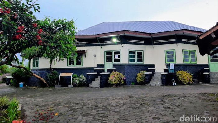 Pesanggrahan The Raung jadi salah satu bangunan peninggalan Belanda di Bondowoso. Diketahui, bangunan ini merupakan tempat peristirahatan para penguasa kolonial