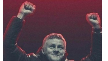 Pesan dari netizen fans MU ini, terima kasih Ole. Semuanya berjalan tidak seperti yang kami impikan tapi saya tidak akan pernah melupakan apa yang kamu lakukan sebagai pemain dan manajer di klub ini. Foto: Twitter