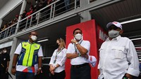Luhut datang ke Sirkuit Mandalika untuk meninjau jalannya balapan WSBK seri Indonesia 2021.