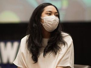 Momen Putri Tanjung Tebar Inspirasi Bisnis ke Pemuda Banyuwangi