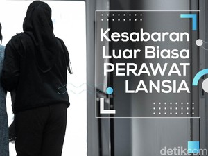 Kisah Pengabdian Luar Biasa Perawat Lansia