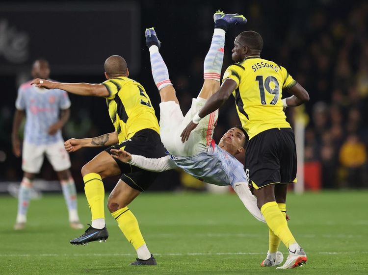 Foto: CR7 Jungkir Balik, De Gea Berjibaku... MU Tetap Tertunduk Malu