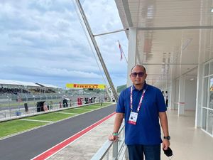 WSBK Sukses, Andre Rosiade Usulkan Indonesia Gelar F1 ke Jokowi