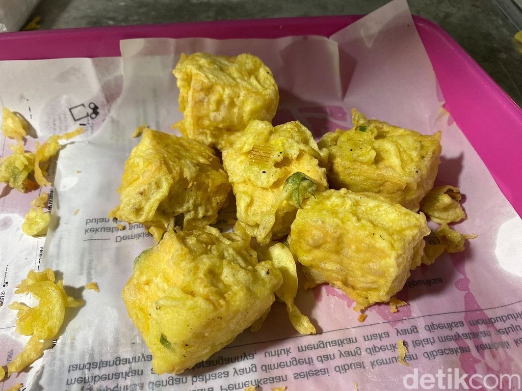 Bawa Duit Rp 5 Ribu Bisa Makan Bakso hingga Jajan Bubble Tea Kekinian di Tegal Parang