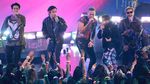 Panggung BTS dan Coldplay yang Meledak-ledak di AMA 2021