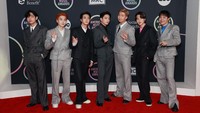 Kamu bisa menyaksikan penampilan BTS di AMA 2021 secara streaming lewat detikcom. (Foto: Getty Images for MRC/Matt Winkelmeyer)