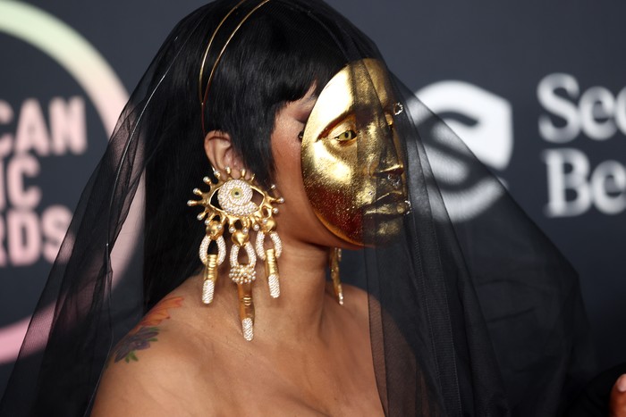 Cardi B Cardi B menghadiri American Music Awards (AMA) 2021 di Microsoft Theater, Los Angeles, California, pada Minggu (21/11/2021) waktu setempat.