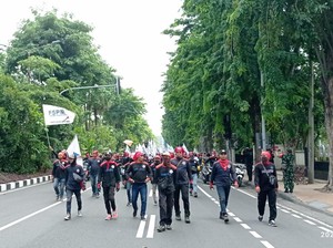 UMP Jatim Naik 22 Ribu, Buruh Ancam Demo Besar-besaran