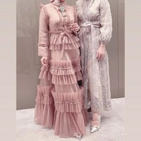 Konsep perjalanan Modest Fashion Weeks by Think Fashion menyebarkan semangat mode sederhana dan gaya sederhana di seluruh penjuru dunia dengan Istanbul Modest Fashion Week 2016, London Modest Fashion Week 2017, Dubai Modest Fashion Week 2017-2019, Jakarta Modest Fashion Week 2018, Amsterdam Modest Fashion Week 2019. Acara ini digelar pada 18-20 November 2021 di Rixos Premium Dubai JBR. Foto: Dok. Instagram @khanaanshamlan.