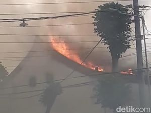 Kebakaran Besar di Klenteng Poo An Kiong Blitar