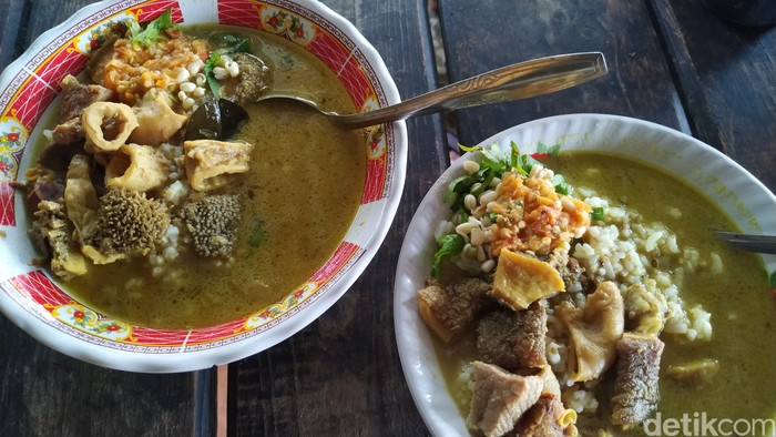 Gurihnya Nagih! Soto Babat Kanigoro Mlekoh Kuahnya Menggoyang Lidah Gurihnya Nagih! Soto Babat Kanigoro Mlekoh Kuahnya Menggoyang Lidah
