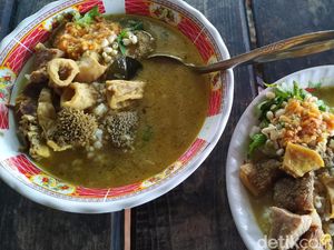 Gurihnya Nagih! Soto Babat Kanigoro Mlekoh Kuahnya Menggoyang Lidah