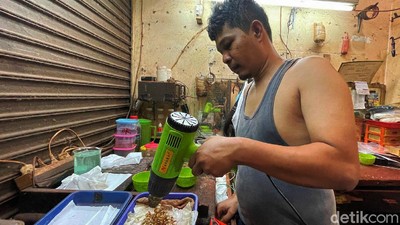 Jasa Sepuh Emas Tetap Bertahan Meski Pendapatan Menurun