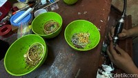 Penghasilan tak menentu bukan alasan untuk menyurutkan semangat menghasilkan cuan.