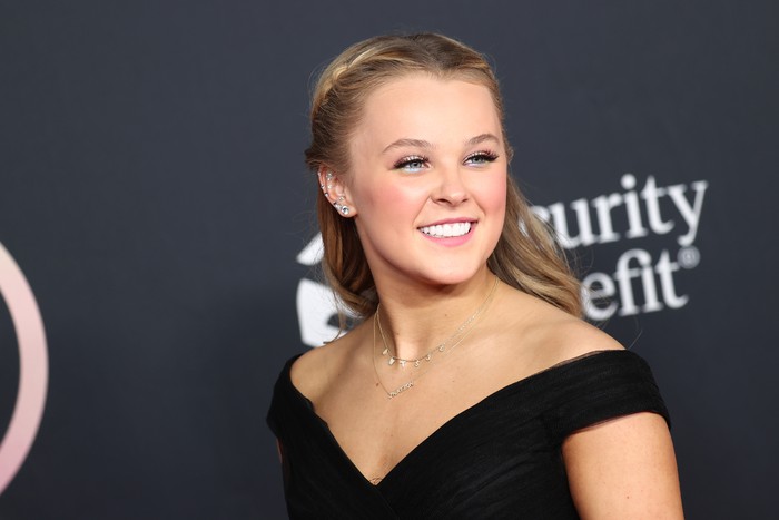 JoJo Siwa di American Music Awards 2021, Microsoft Theater, Los Angeles, California.