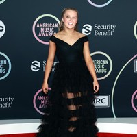 Bagaimana menurut kamu penampilan baru Jojo Siwa yang lebih dewasa, yay or nay? Foto: Getty Images for MRC/Matt Winkelmeyer