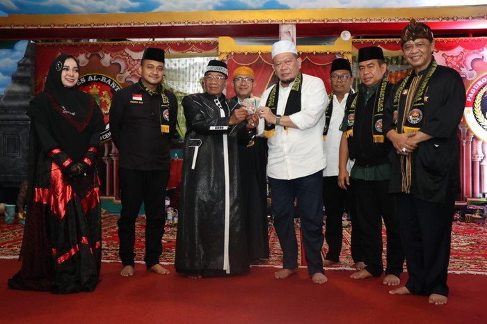 Ketua DPD Diangkat Jadi Pembina Paguron Jalak Banten Nusantara