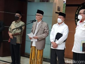 Ketum MUI: Bom Bunuh Diri Itu Haram, Bukan Mati Syahid tapi Mati Sangit