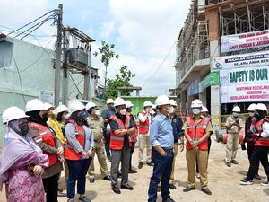 Tinjau SMA 96 Jakarta Roboh, DPRD DKI Temukan Bangunan di Bawah Spesifikasi