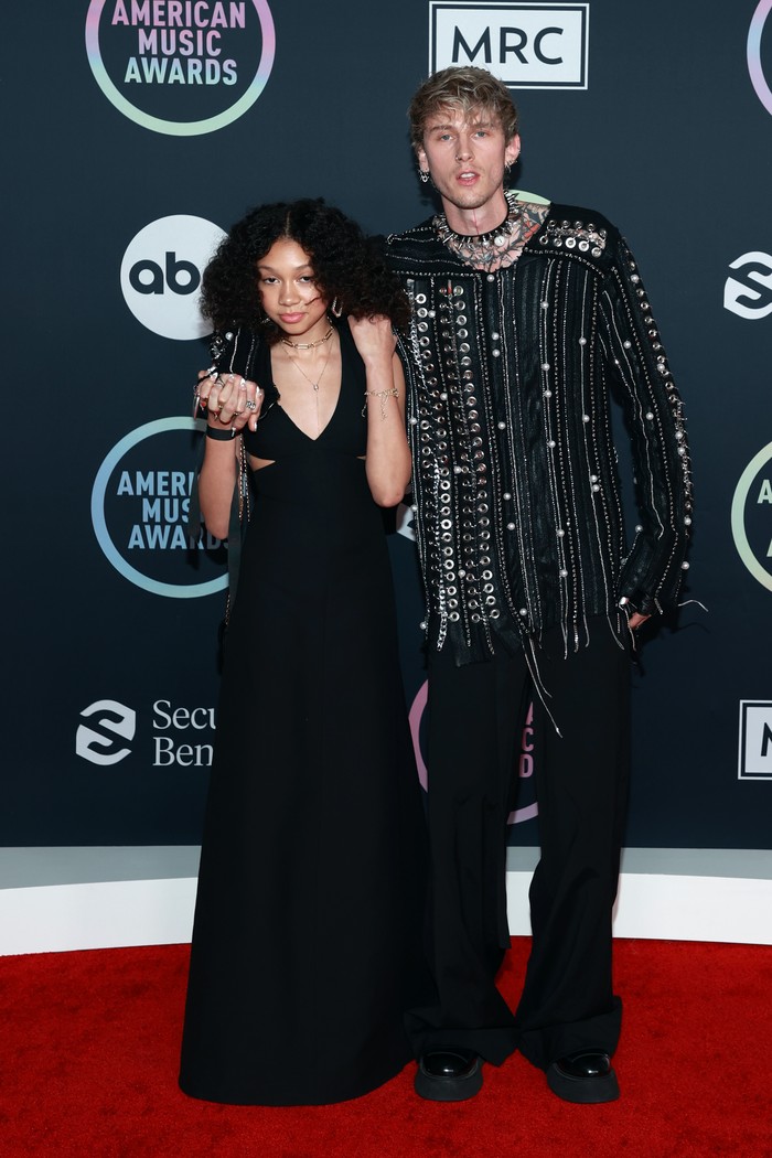 Machine Gun Kelly Casie Colson Baker dan Machine Gun Kelly menghadiri American Music Awards (AMA) 2021 di Microsoft Theater, Los Angeles, California, pada Minggu (21/11/2021) waktu setempat.