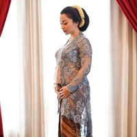 Tak lupa Nikita juga berpose memperlihatkan perutnya yang sudah semakin membesar. Diketahui bahwa saat ini usia kehamilan Nikita Willy sudah menginjak sekitar 20 minggu. Foto: Instagram