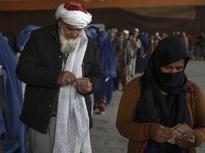 PBB Bagi-bagi Duit ke 3 Ribu Keluarga Afghanistan yang Kesusahan